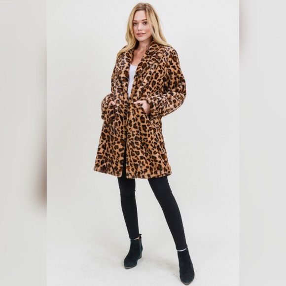 Size Small Perfect Plush Animal Print JACKET - Picture 5 of 8